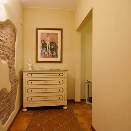 Corte Toro 3* Lucca